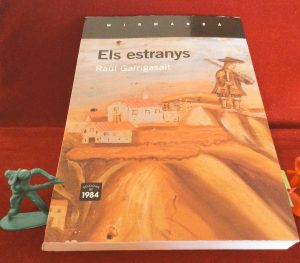 los extraños (portada)